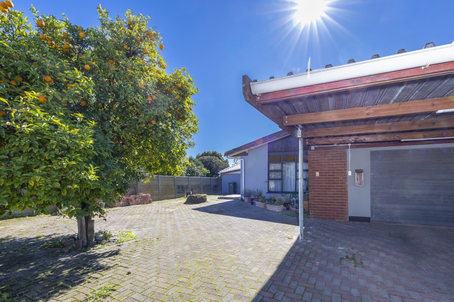 3 Bedroom Property for Sale in Windsor Park Western Cape
